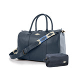 Auswahl an Kulturbeuteln und Reisetaschen aus Leder von Varon – Geschenkpaket