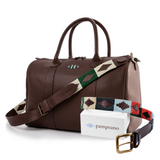 Auswahl zwischen einem Pampeano-Gürtel aus Leder und einer Varon-Reisetasche aus Leder – Geschenkpaket