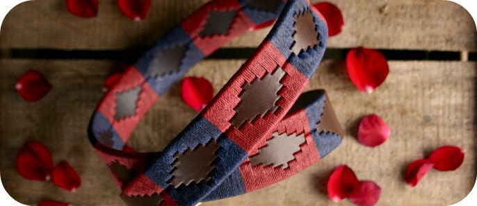 belt with rose petals