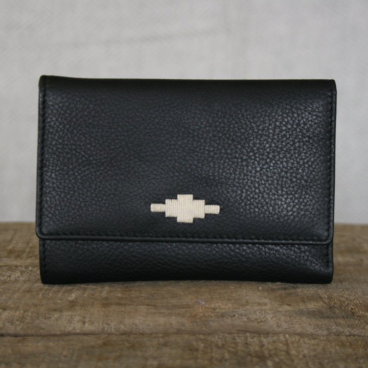 'Chica' Trifold Purse - Black Leather - pampeano UK